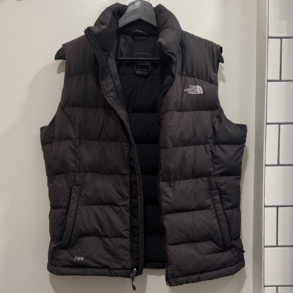 The North Face 700 women’s puffy vest